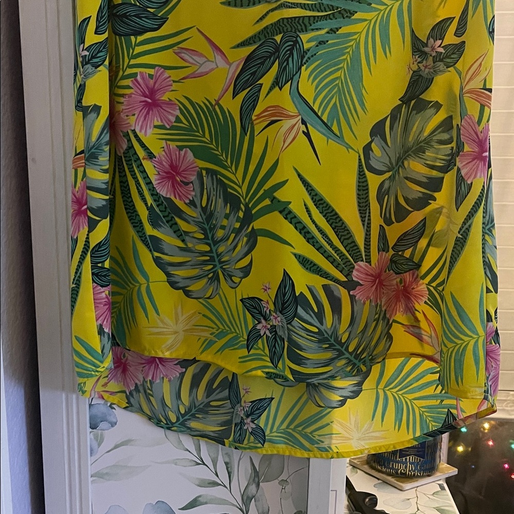 Dalia Yellow Tropical Print Top - Picture 4 of 7